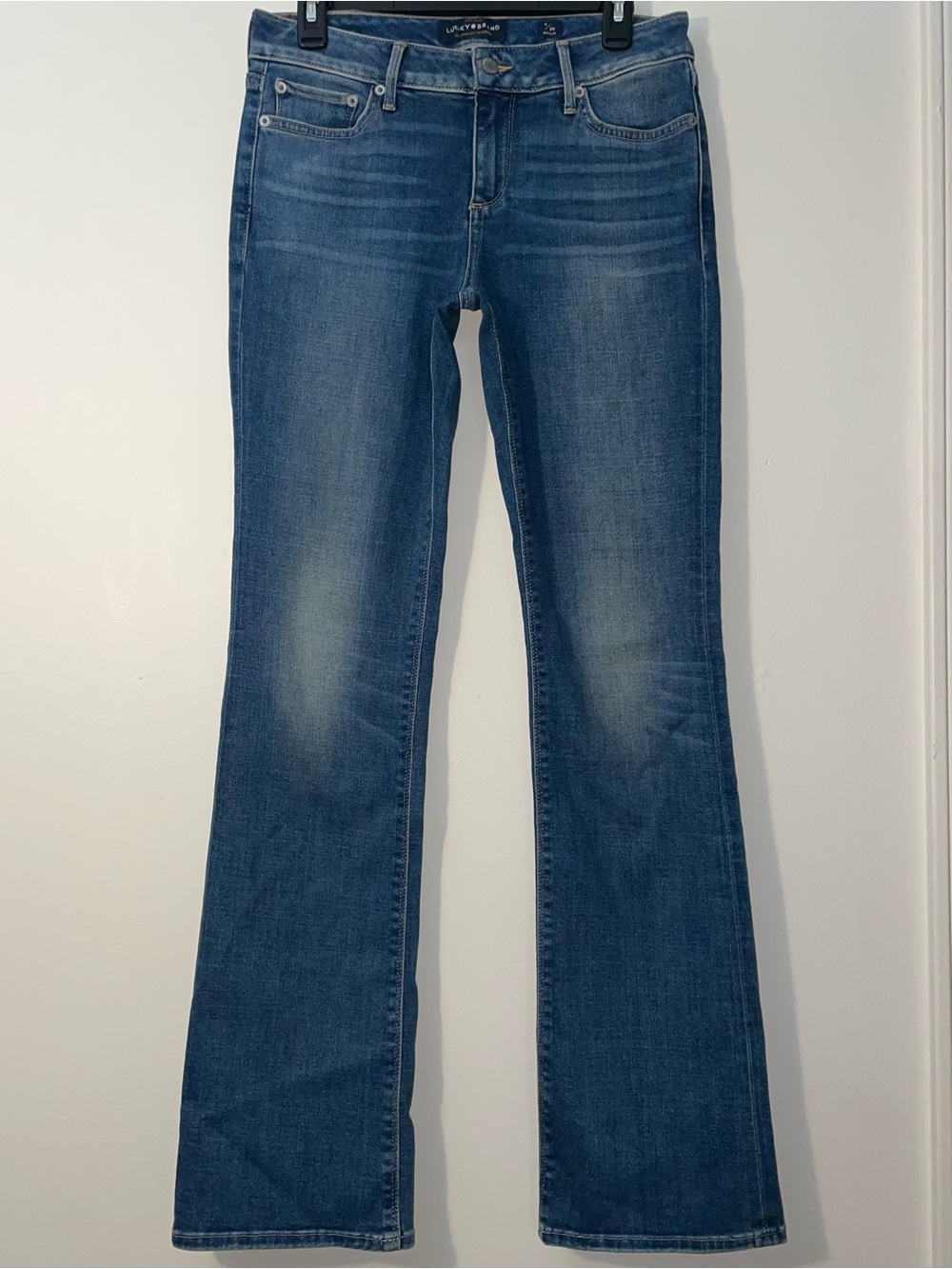 Lucky Brand Women’s Lolita Boot Medium Wash Bootcut Stretch Denim Jeans